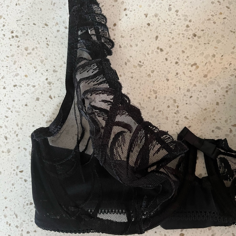Black sexy lace bra
